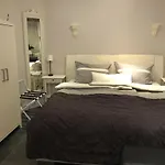 Erdgeschoss Dekoland شقة